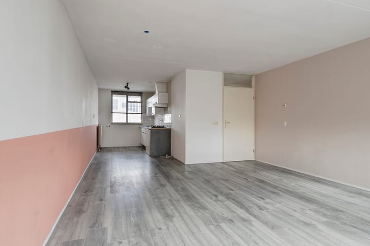 Photo 4 of Samanthagang 132