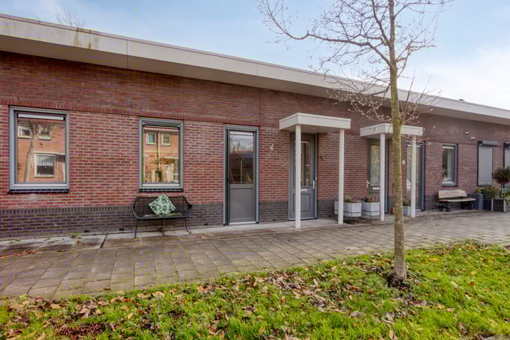 Foto 8 van Mimosaplein 5