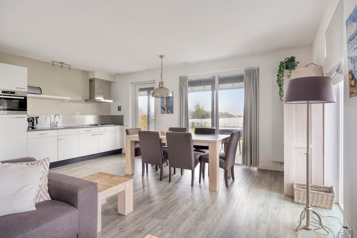 Photo 9 of Oesterdam 77