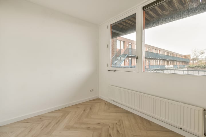 Photo 15 of Burgemeester van Stamplein 58