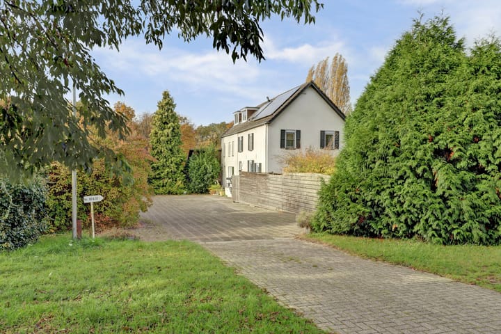 Foto 2 van Bevrijdingsweg 30