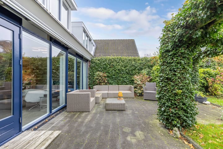 Photo 32 of De Mar 10