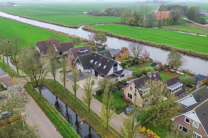 Photo 46 of De Mar 10