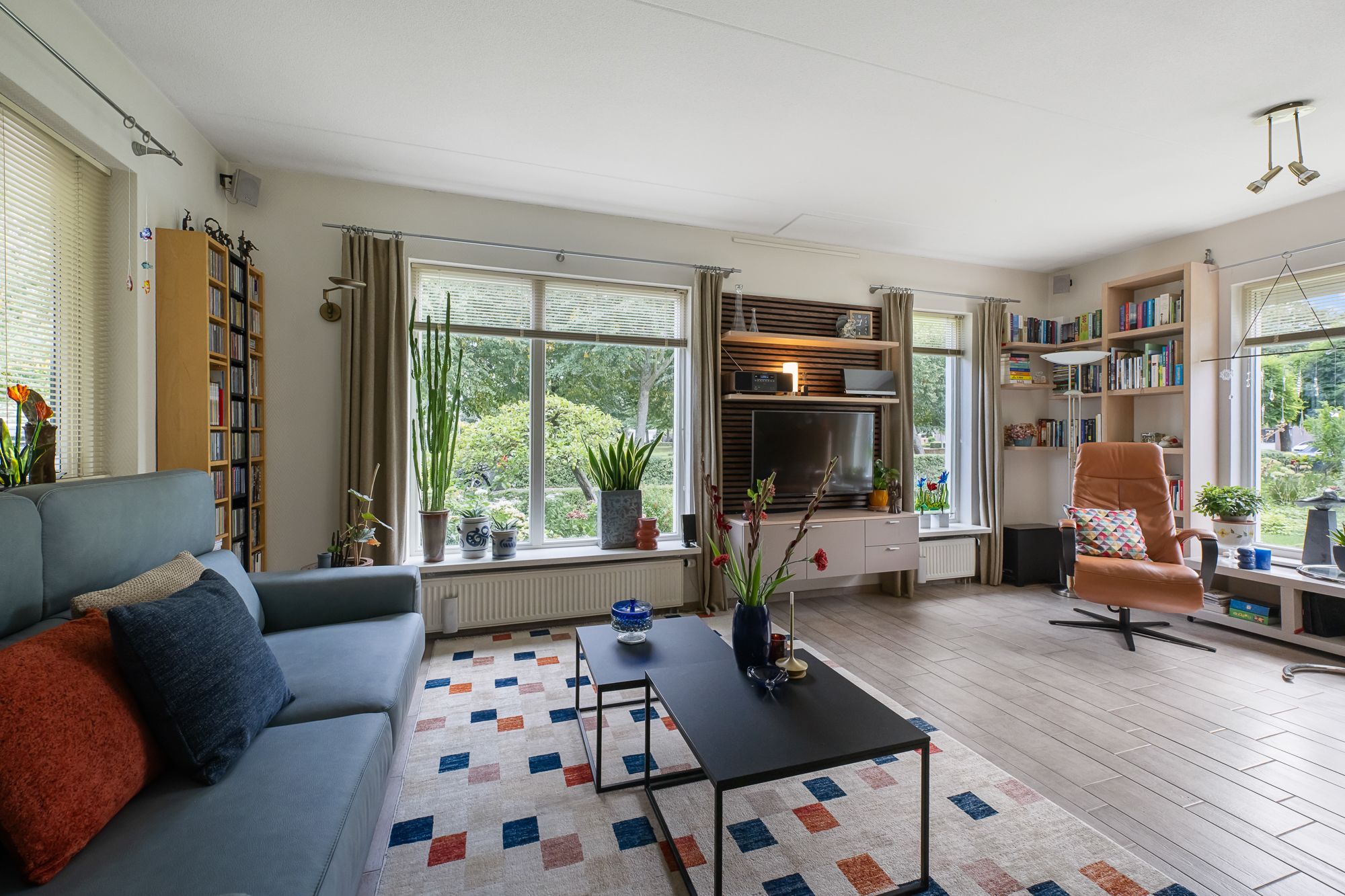 Foto 6 van Middenweg 9