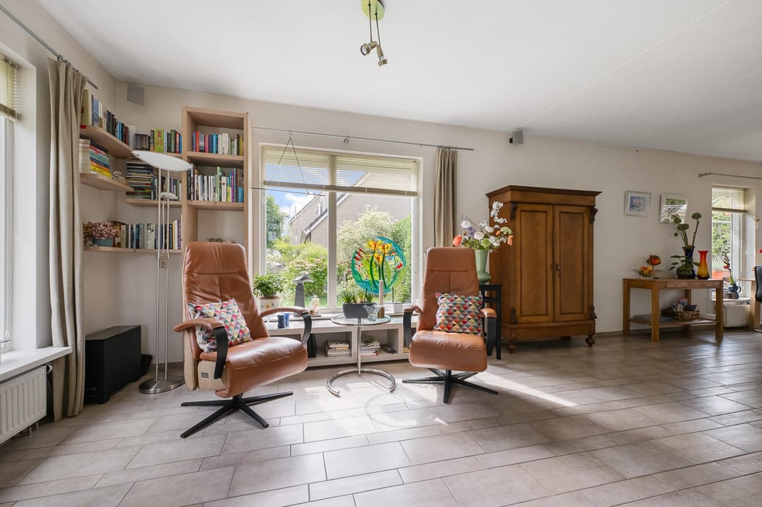 Foto 7 van Middenweg 9