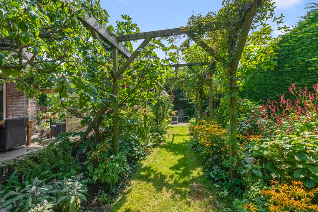 Foto 31 van Middenweg 9