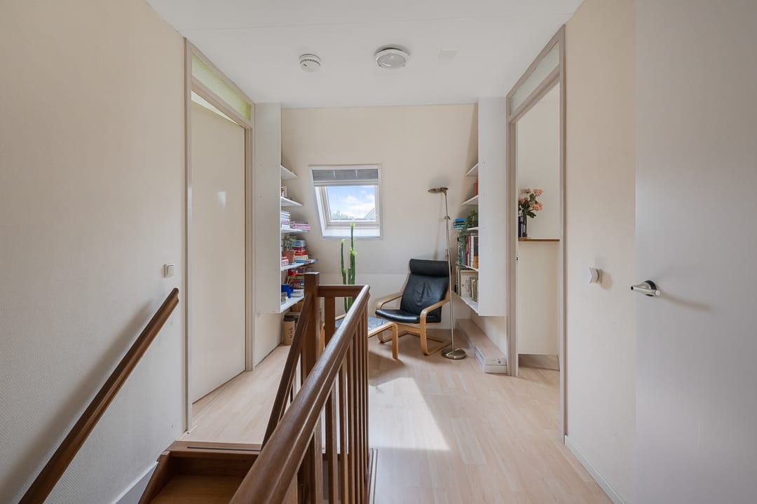 Foto 38 van Middenweg 9