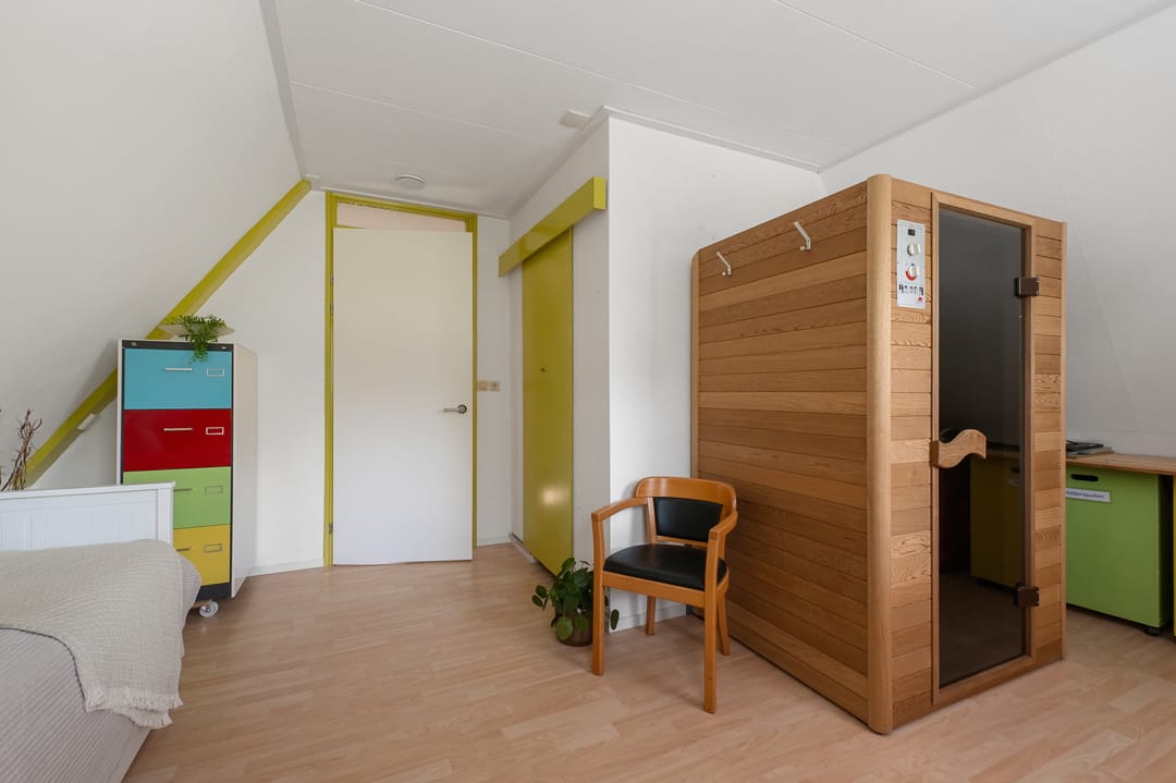 Foto 47 van Middenweg 9