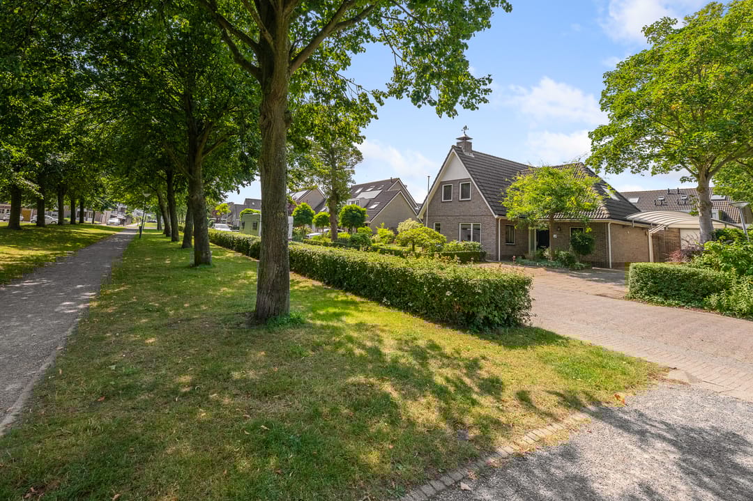 Foto 58 van Middenweg 9