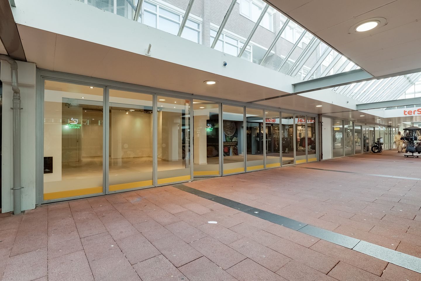 Bekijk foto 2 van De Huesmolen 157