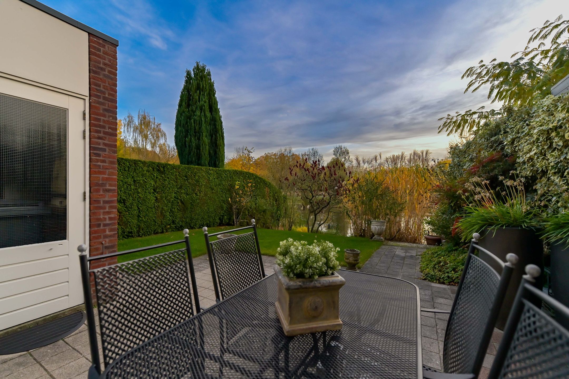 Foto 12 van Amber 24