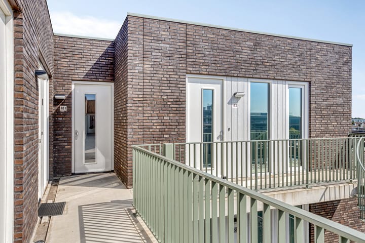 Photo 19 of Lekstraat 181