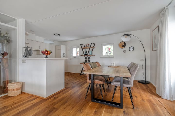 Foto 9 van Van Leeuwenhoeklaan 6