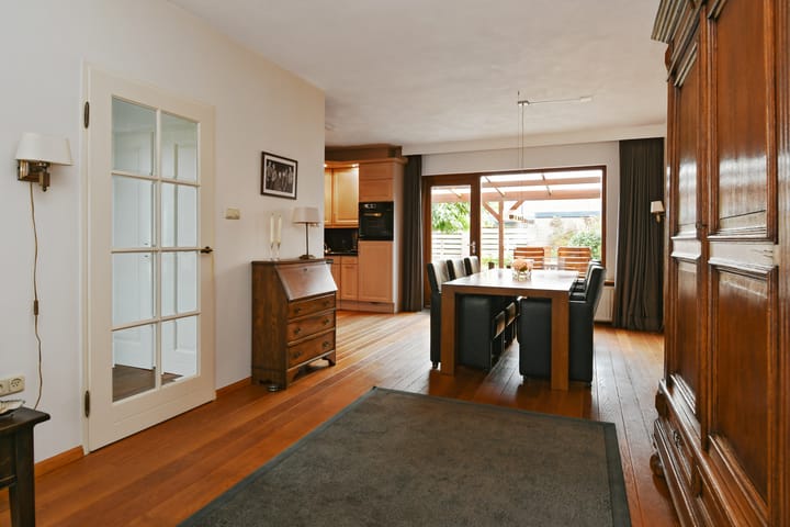 Photo 9 of van Lommstraat 2