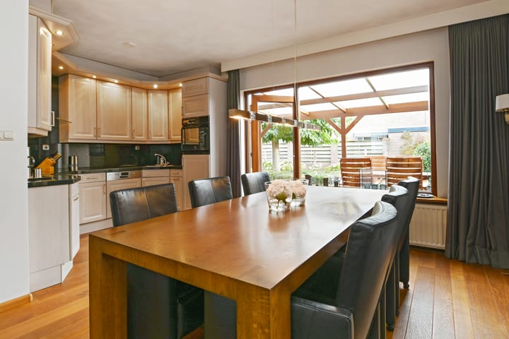 Photo 11 of van Lommstraat 2