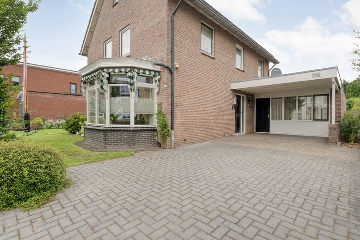 Foto 9 van Almelosestraat 15-A