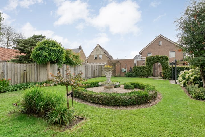 Foto 12 van Almelosestraat 15-A