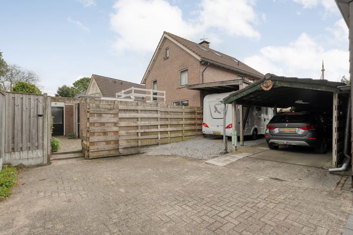 Foto 19 van Almelosestraat 15-A