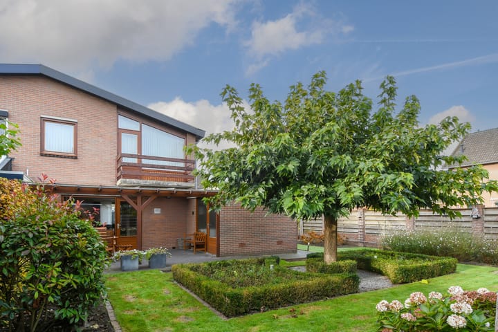 Photo 24 of van Lommstraat 2