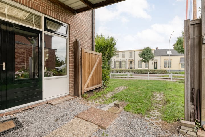 Foto 20 van Almelosestraat 15-A