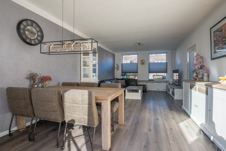 Photo 2 of Baarlosestraat 37