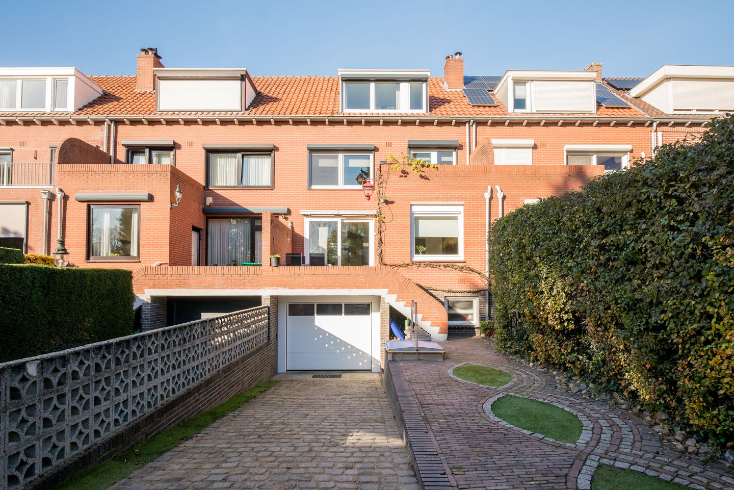 Photo 35 of Baarlosestraat 37