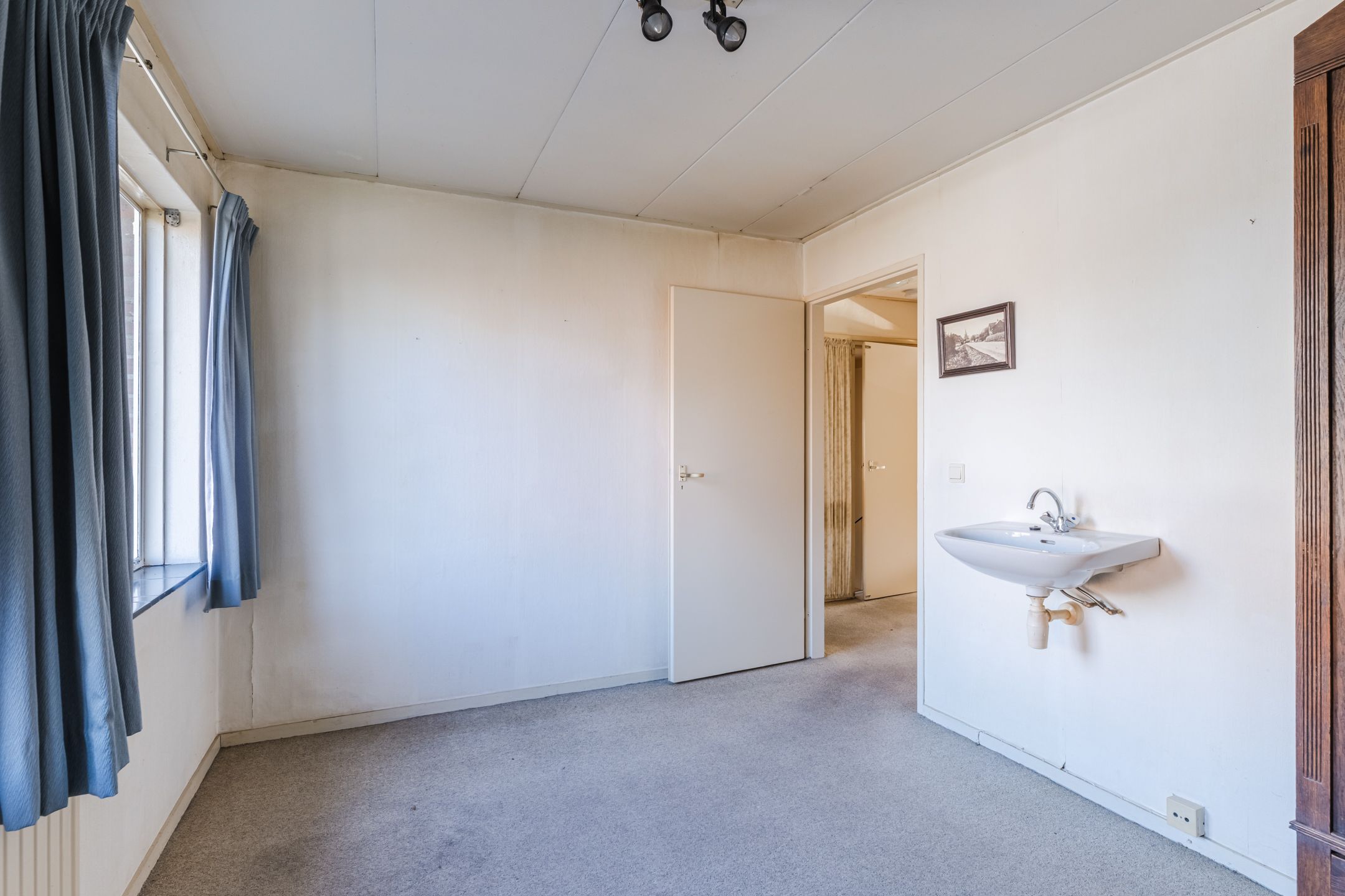 Photo 18 of Burg. Van de Venstraat 6