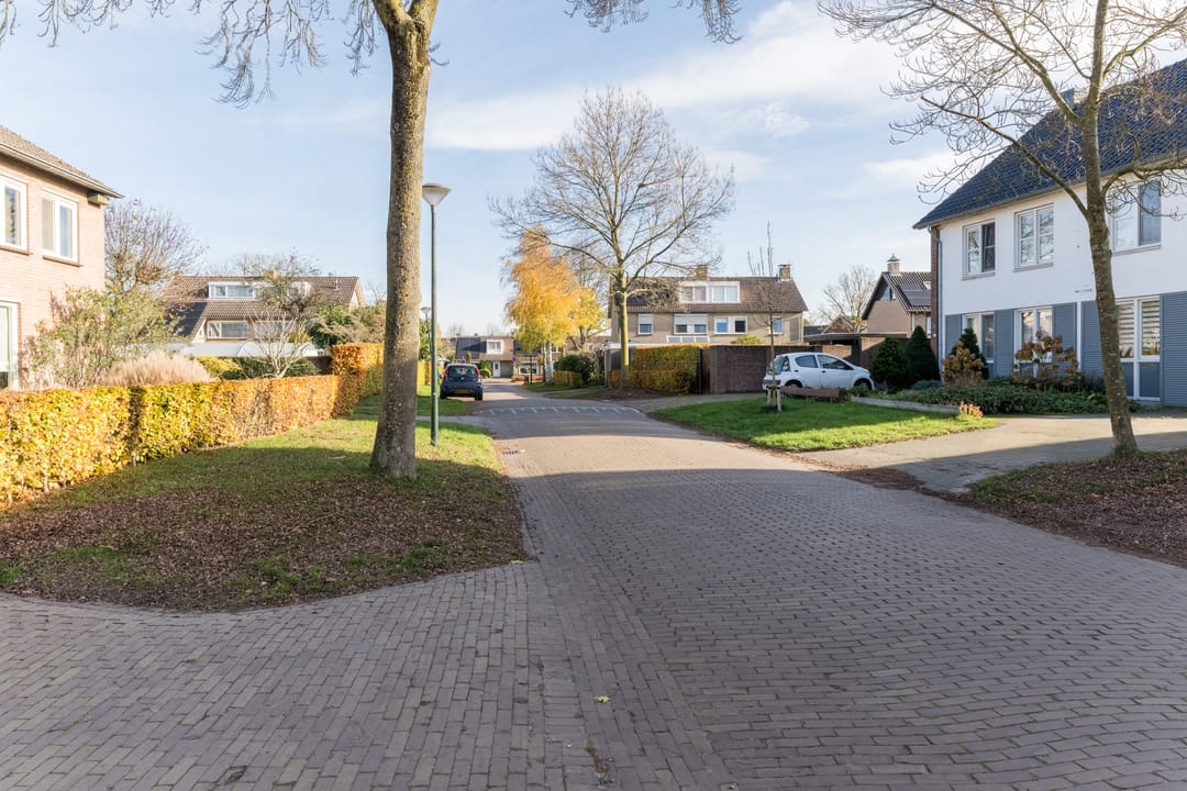 Photo 26 of Burg. Van de Venstraat 6