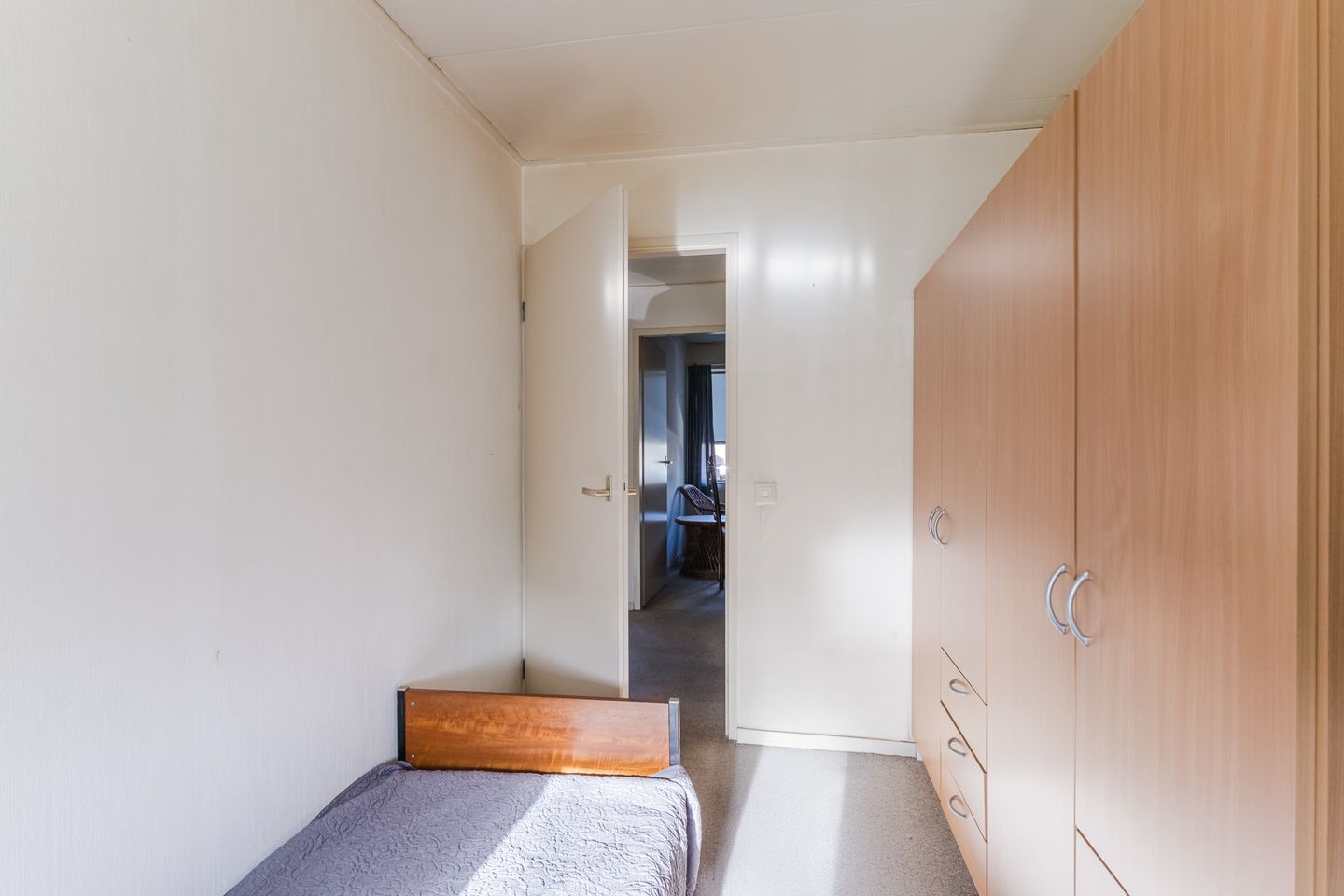 Photo 14 of Burg. Van de Venstraat 6