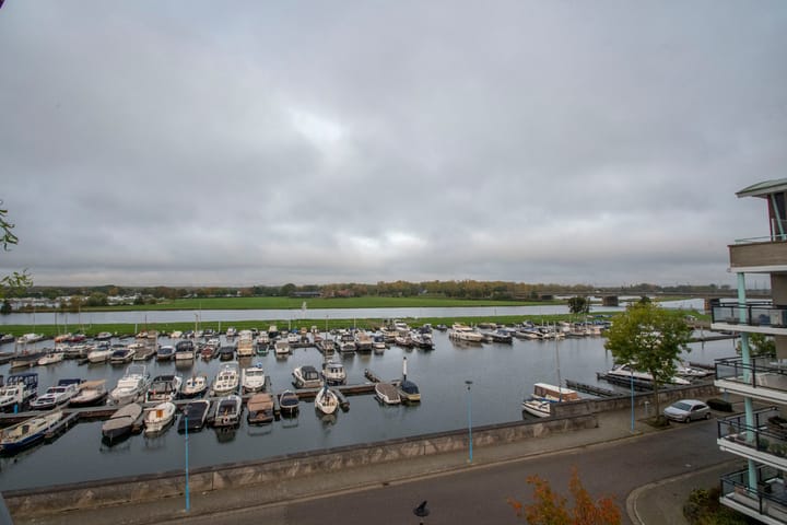 Foto 2 van La Bonne Aventure 59