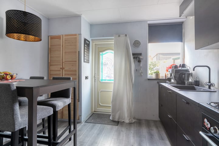 Photo 2 of Lekdijk-West 47