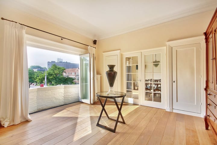 Photo 6 of De Lairessestraat 90-2M