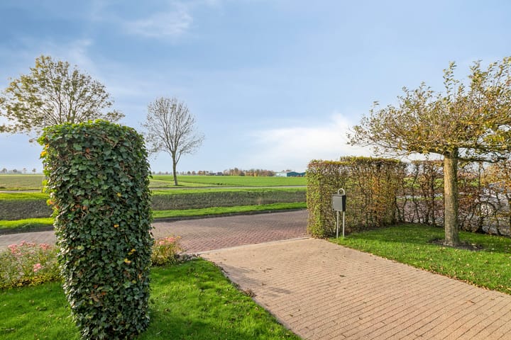 Photo 38 of Oeverkruid 11