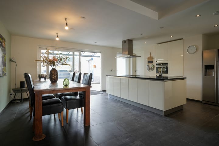 Photo 9 of Heimansstraat 19