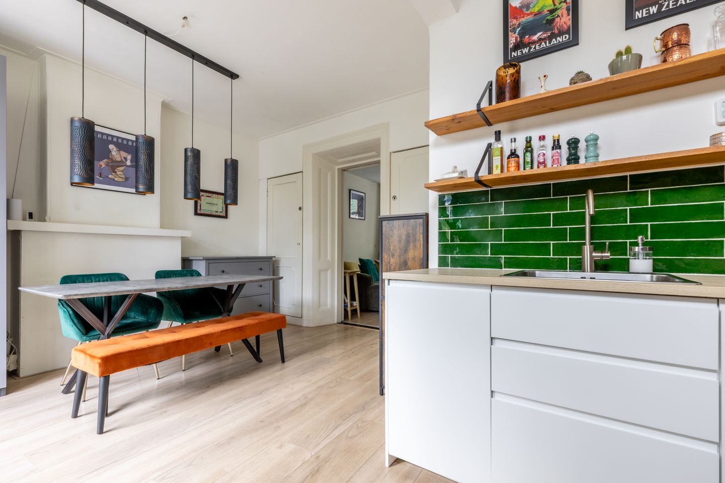 Photo 10 of Kennemerstraat 52-ZW