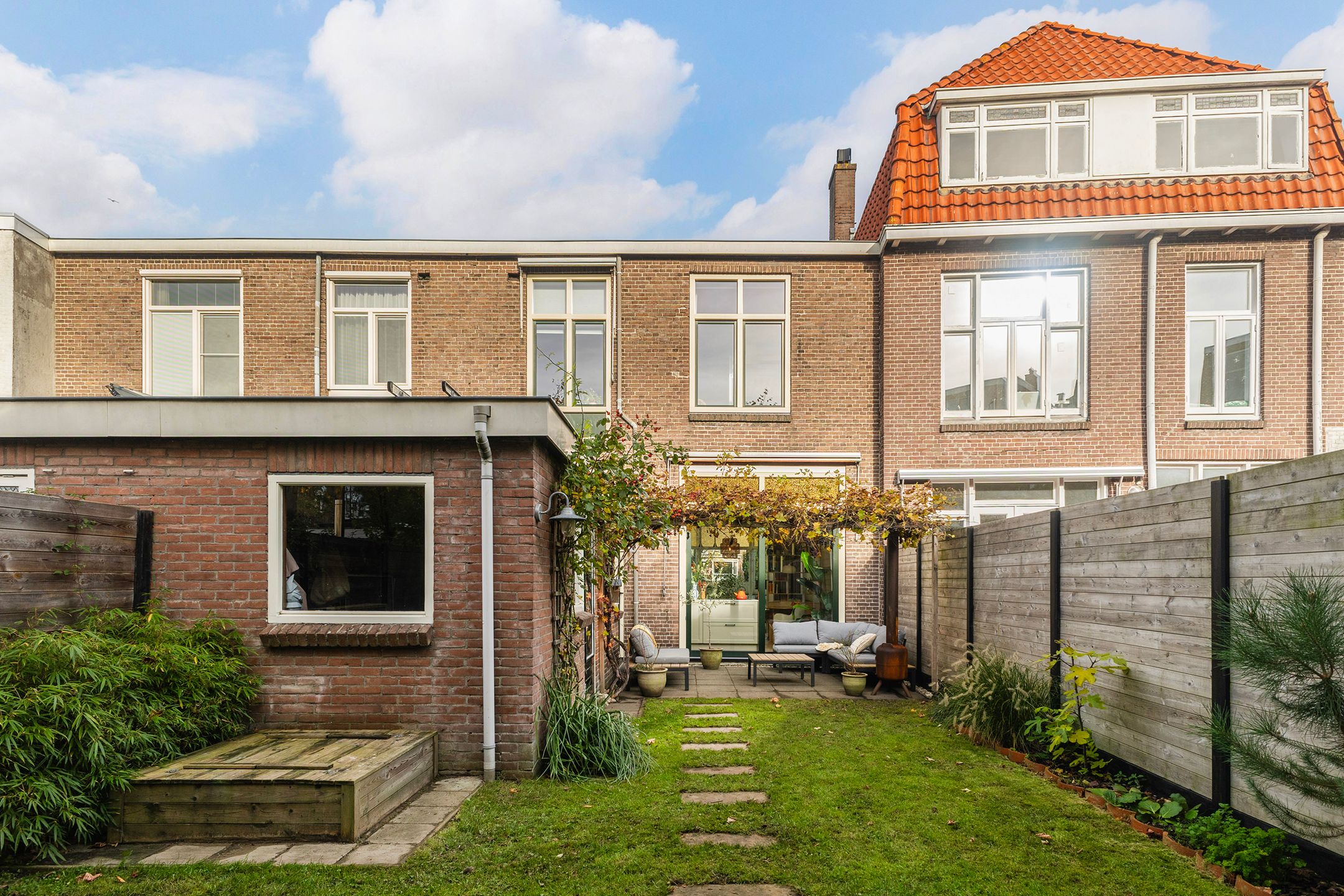 Photo 24 of Vredeman de Vriesstraat 46