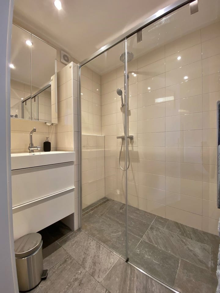 Foto 22 van Van Alkemadelaan 1060