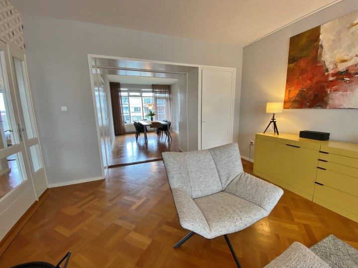 Foto 10 van Van Alkemadelaan 1060