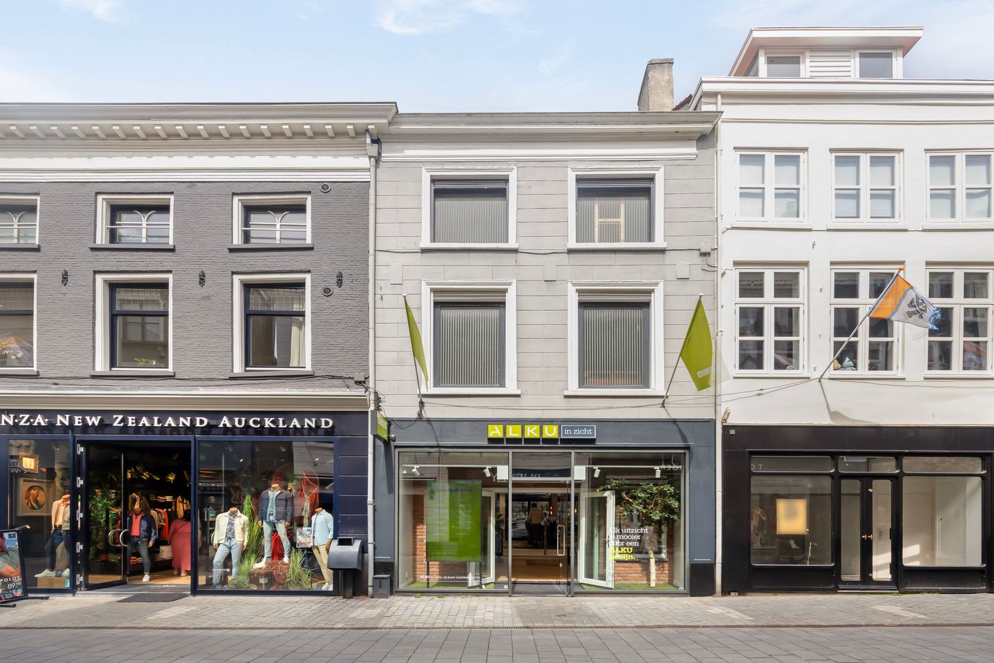 View photo 1 of Ridderstraat 6