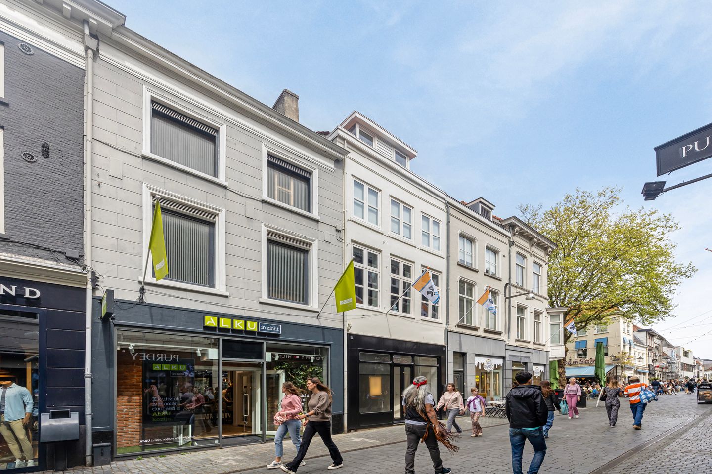 View photo 2 of Ridderstraat 6