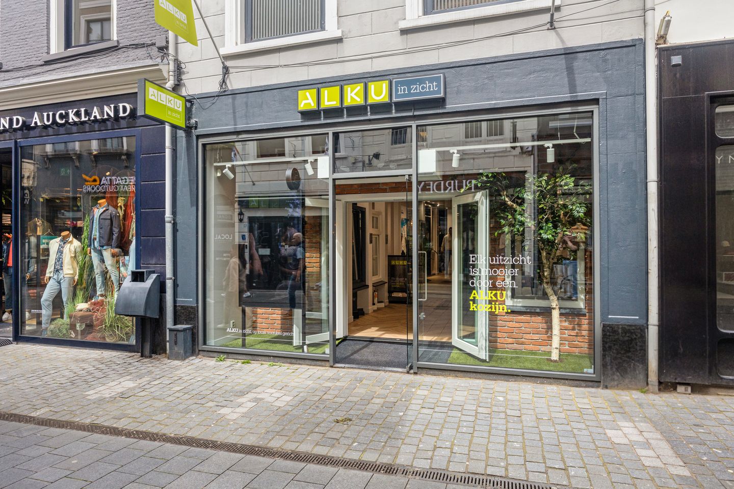 View photo 3 of Ridderstraat 6