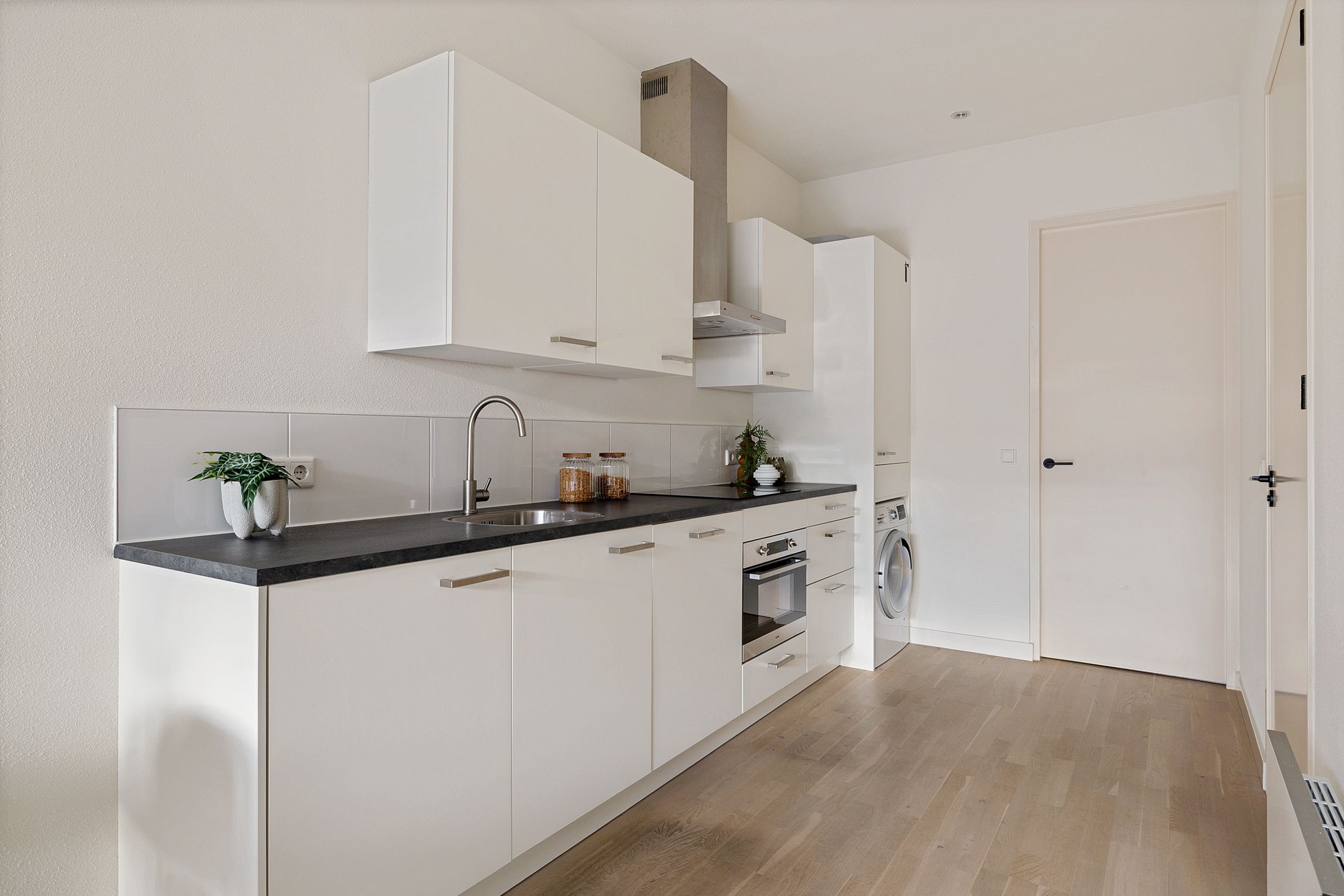 Foto 6 van Amsterdamsestraatweg 142-A