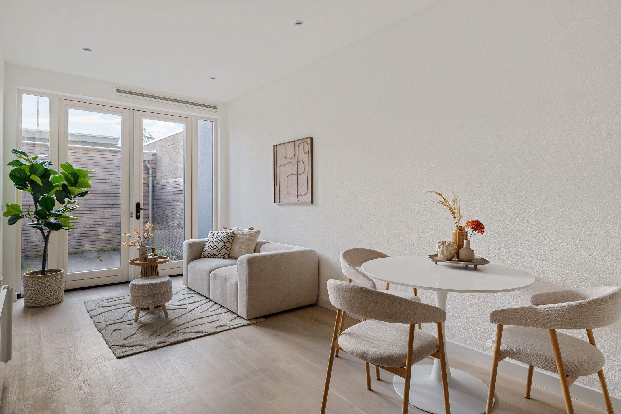 Foto 9 van Amsterdamsestraatweg 142-A