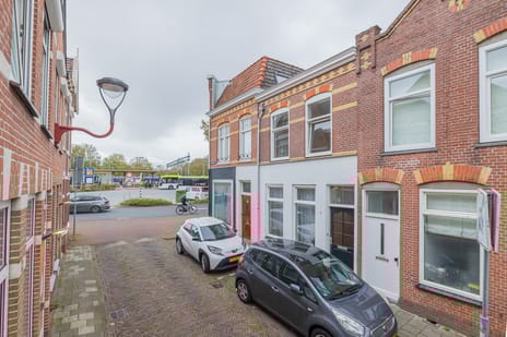 Stationstraat 82