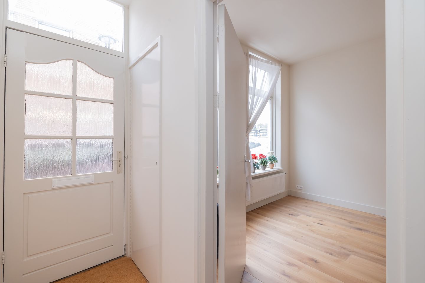 Foto 10 van Stationstraat 82