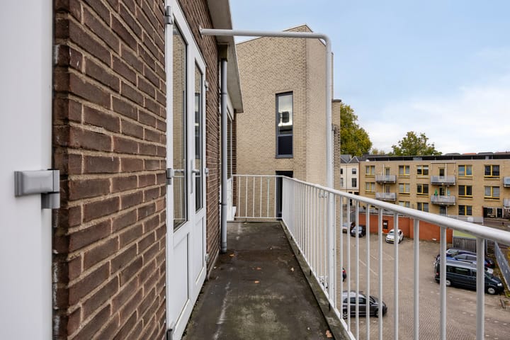 Photo 21 of Eusebiusbuitensingel 23-3