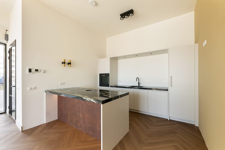 Photo 10 of Grasweg 215