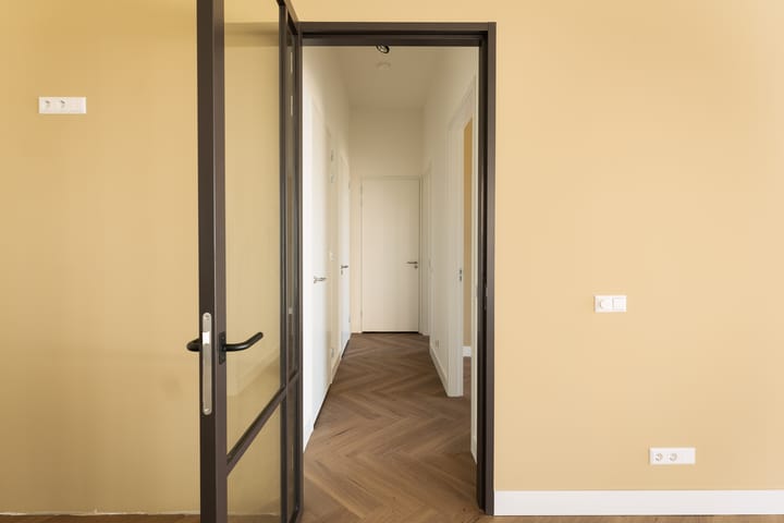 Photo 18 of Grasweg 215