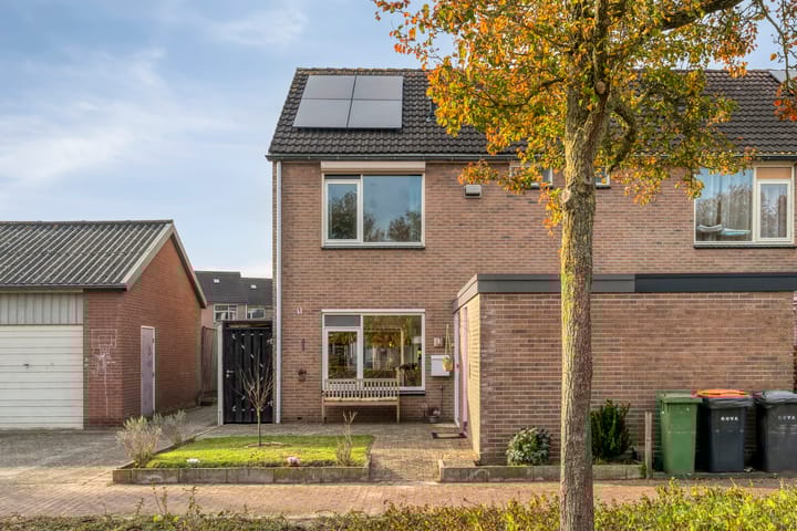 Photo 2 of Wilgenstuk 44