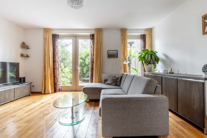 Photo 8 of Dr. Schaepmanstraat 175